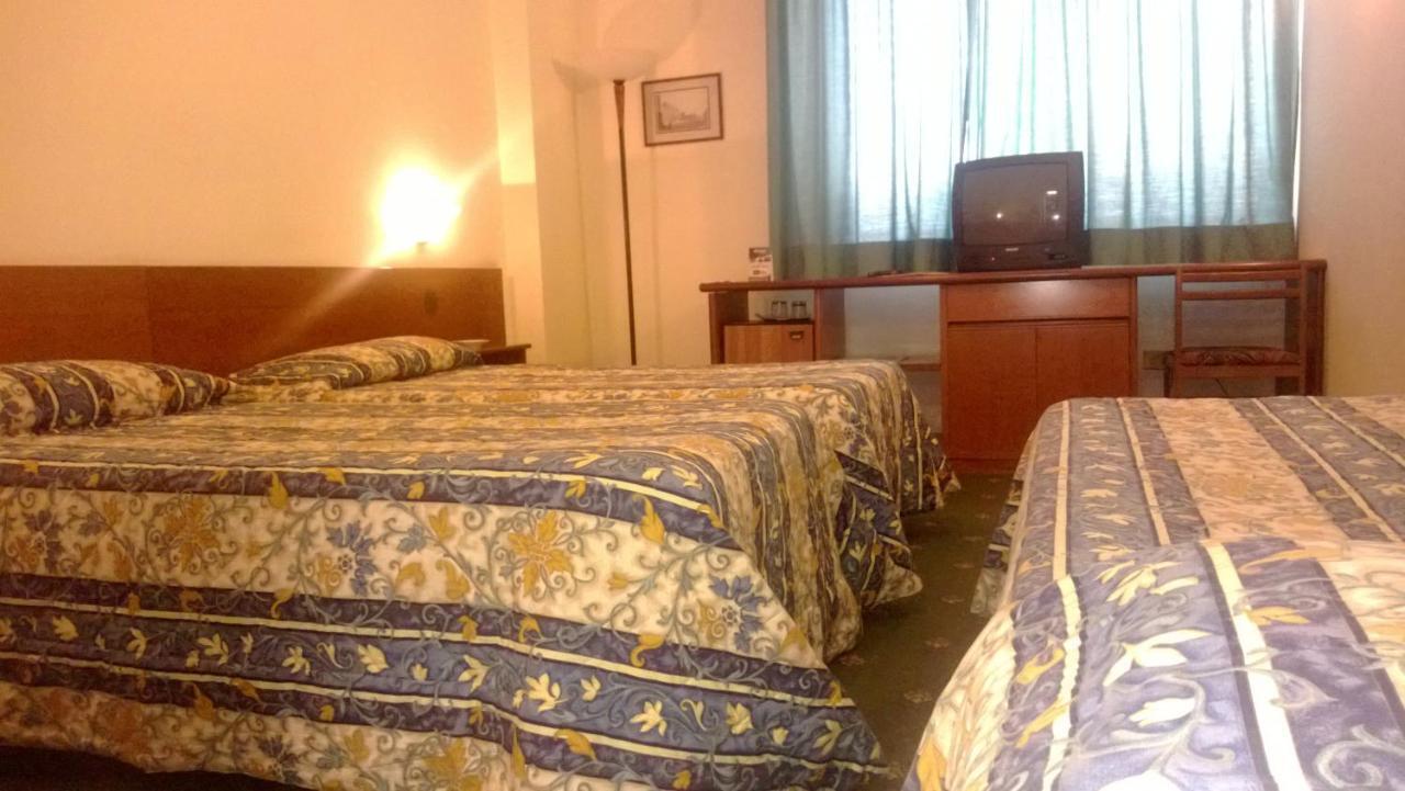 Park Hotel Galileo Реджелло Екстер'єр фото